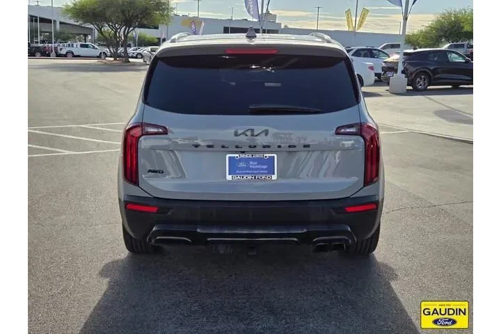 $31888 : Kia Telluride 2022 AWD SX 4d image 7