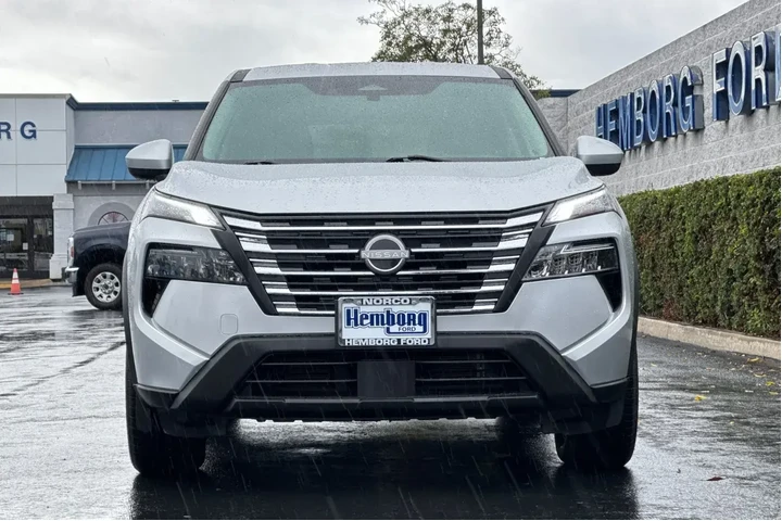 $23575 : Nissan Rogue 2024 SV 4dr Cro image 9