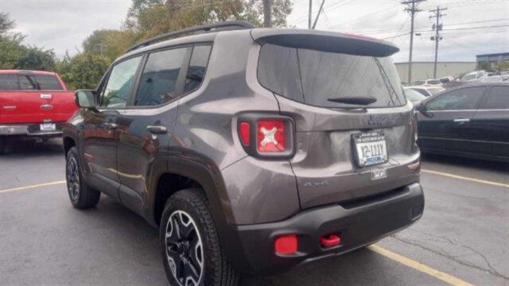 $13900 : 2016 Renegade Trailhawk image 5