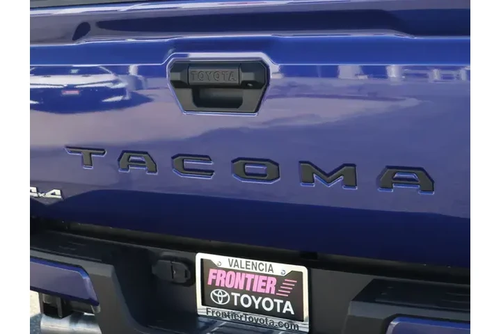 $35650 : Toyota Tacoma 2025 4x4 SR5 4 image 5