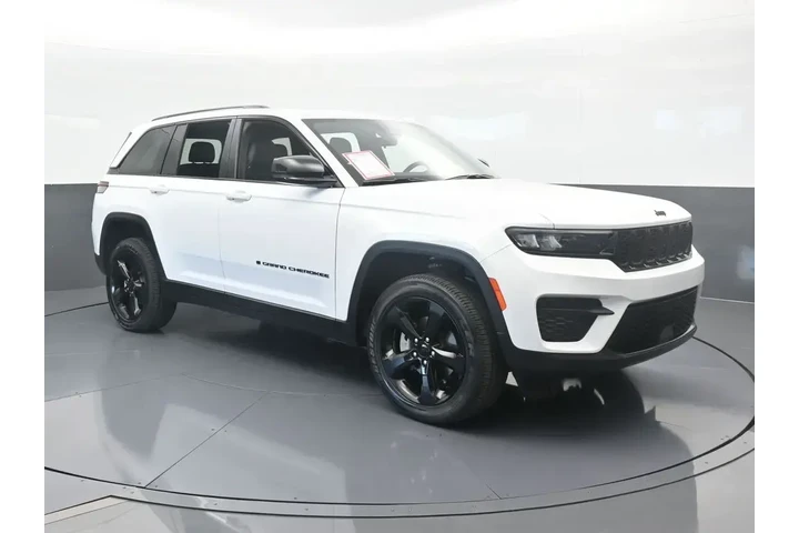 $33890 : Jeep Grand Cherokee 2025 4x2 image 8