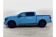 $38988 : Nissan Titan 2021 4x4 SV 4dr thumbnail