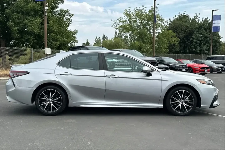 $22524 : Toyota Camry 2023 SE 4dr Sed image 9