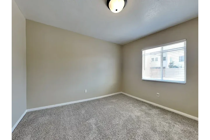$1850 : Affordable Apartment For Rent image 9