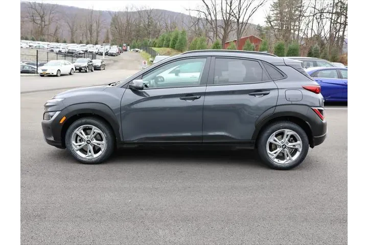 $21500 : Hyundai KONA 2023 AWD SEL 4d image 4