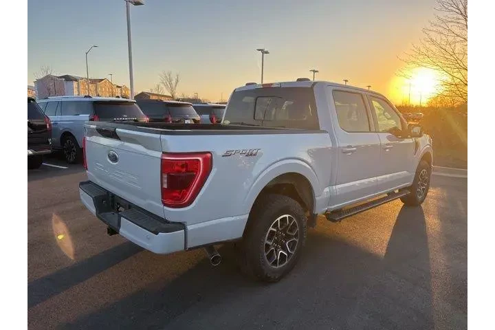 $40000 : Ford F-150 2021 4x4 XL 4dr S image 7