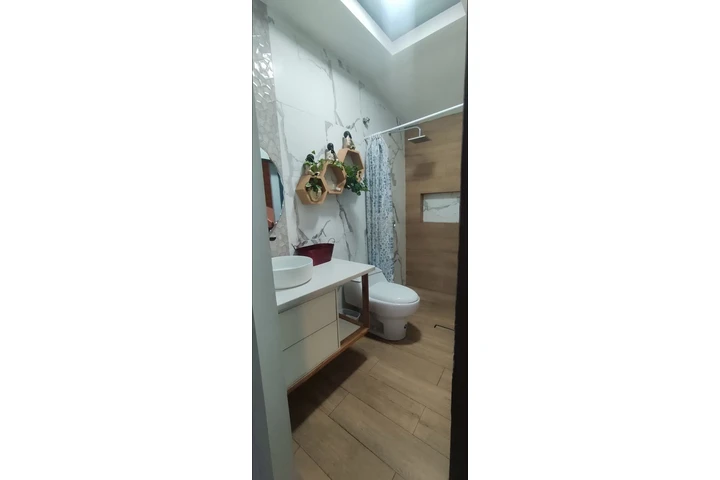 $380 : Depar 2 cuar Cuenca Av Don bos image 5