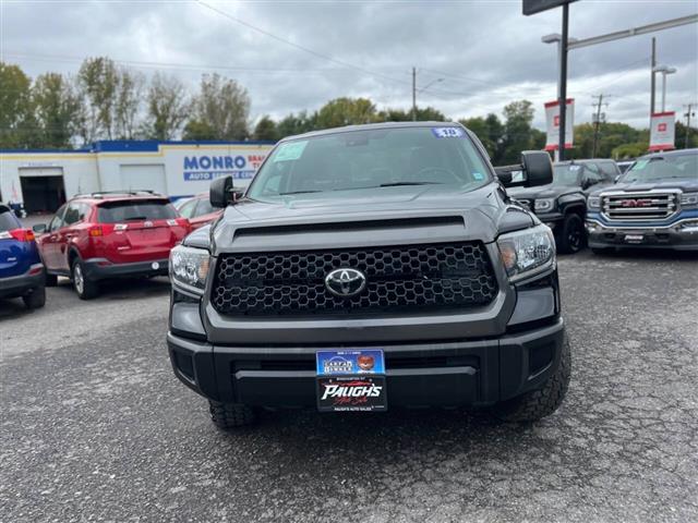 $31990 : 2018 Tundra image 8