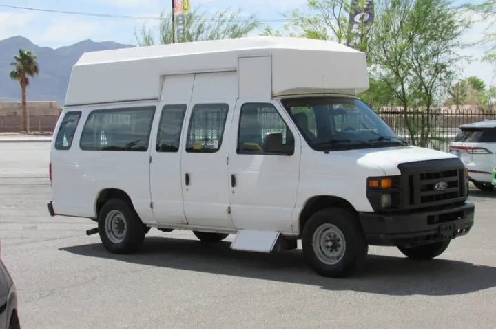 $13995 : 2011 E-Series E-350 SD image 9