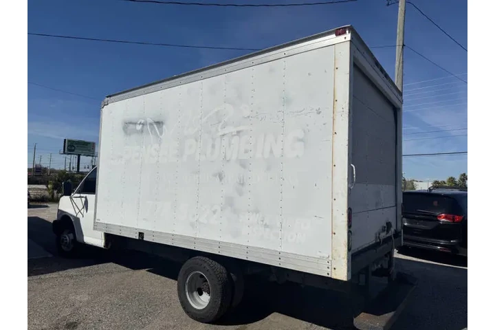 $6497 : 2004 GMC Savana 3500 image 7