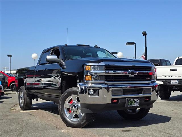 $39995 : 2016 Silverado 2500HD image 2