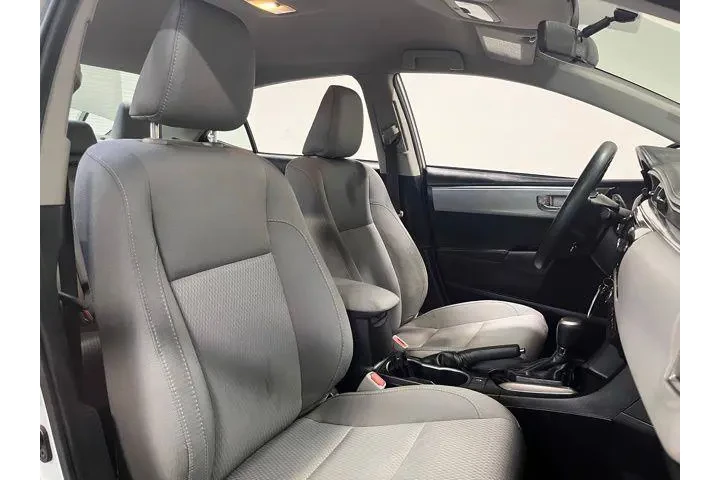 $15918 : Toyota Corolla 2015 image 10