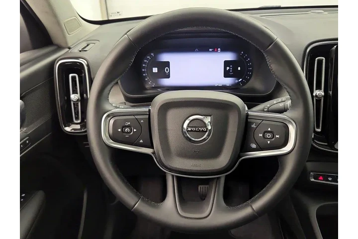 $32998 : Volvo XC40 2025 AWD B5 Plus image 10