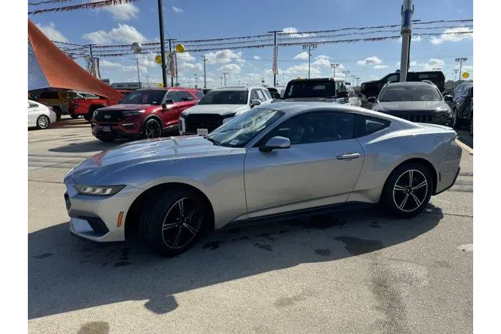 $32780 : Ford Mustang 2024 EcoBoost P image 9