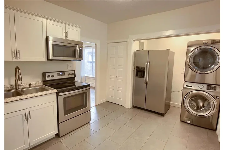 $1550 : House rent in S Lake City UT image 5