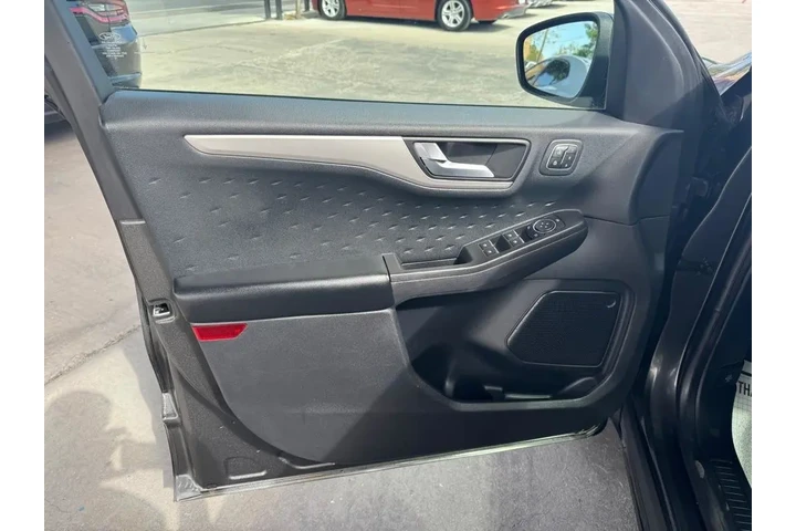 2020 Escape SEL 2.0L AWD image 10