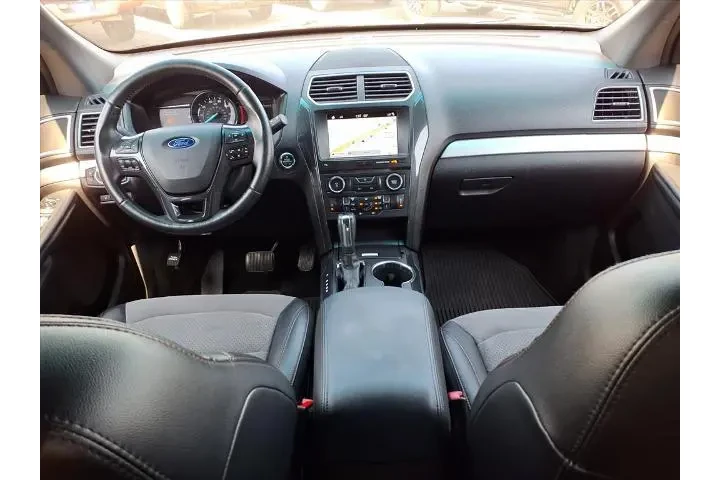$10498 : Ford Explorer 2017 XLT 4dr S image 7