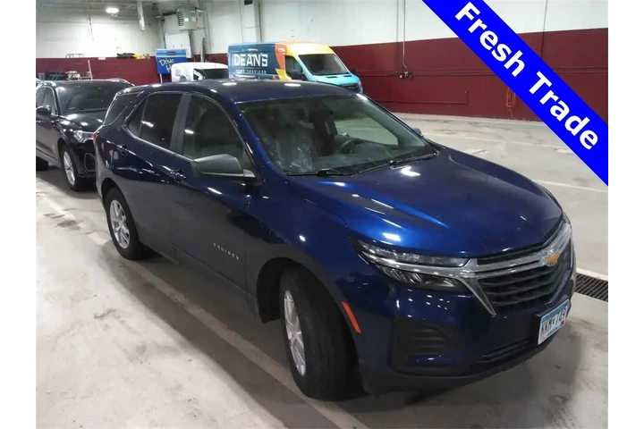 $18389 : Chevrolet Equinox 2023 4x4 L image 2