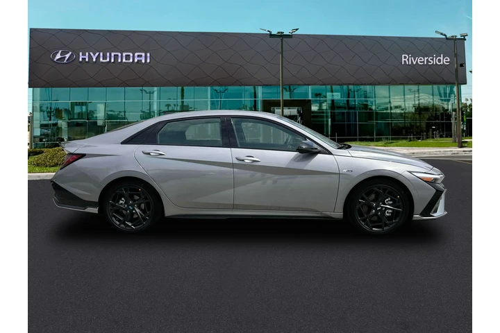 $23991 : Hyundai ELANTRA 2024 N Line image 9