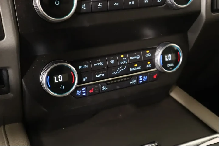 $31259 : Ford Expedition MAX 2021 4x4 image 8