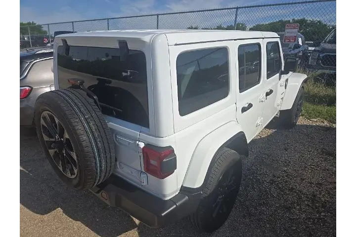 $32905 : Jeep Wrangler 2024 4x4 Sahar image 2