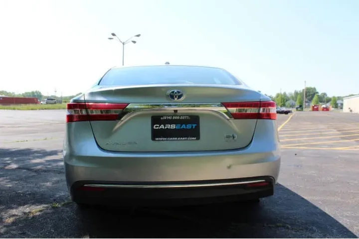 2015 Avalon Hybrid XLE Touring image 6
