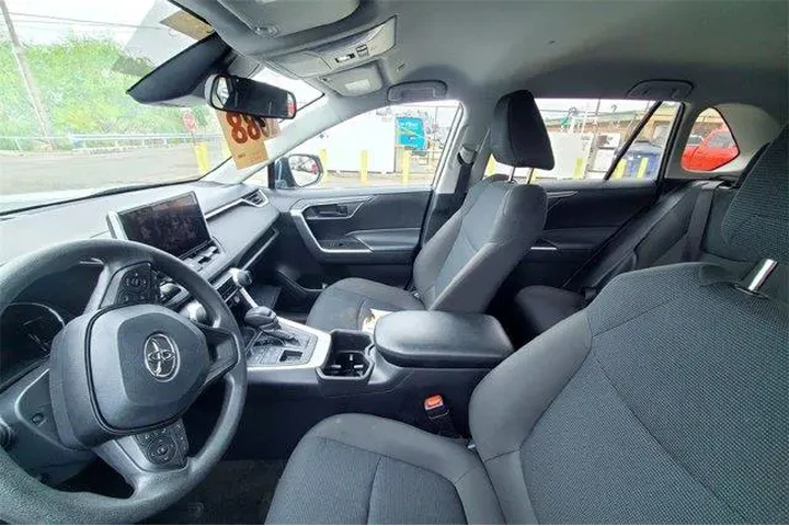 $26221 : Toyota RAV4 2024 AWD LE 4dr image 9