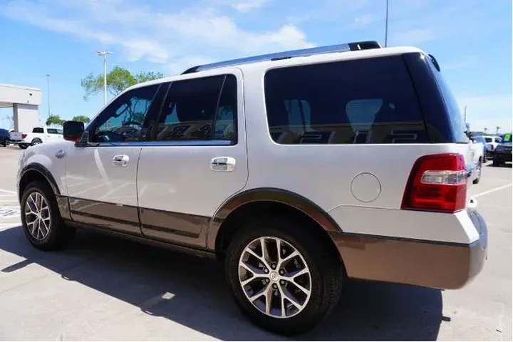 $26888 : Ford Expedition 2017 4x2 XLT image 4