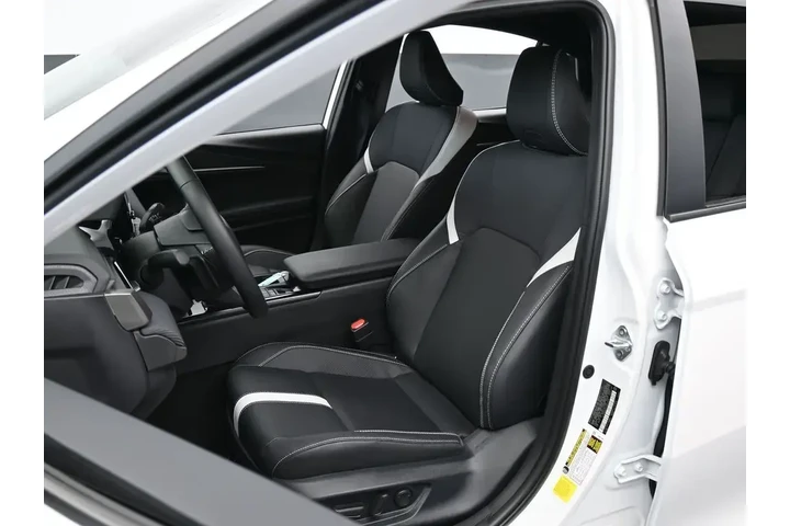 $29999 : Toyota Camry 2026 SE 4dr Sed image 10