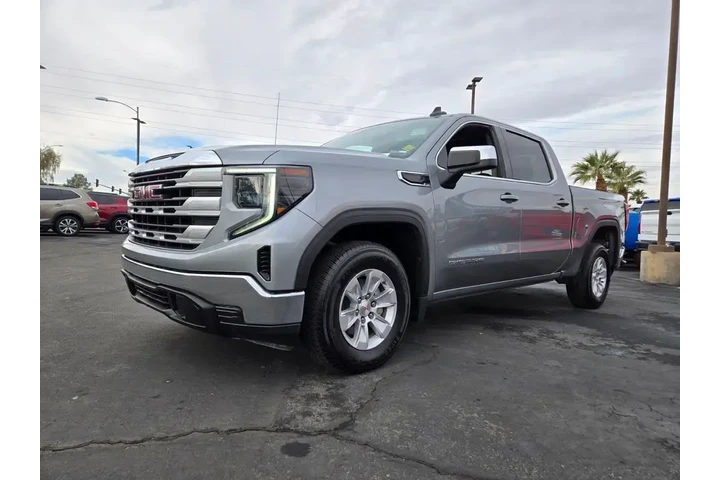 $30994 : GMC Sierra 1500 2024 4x2 SLE image 2