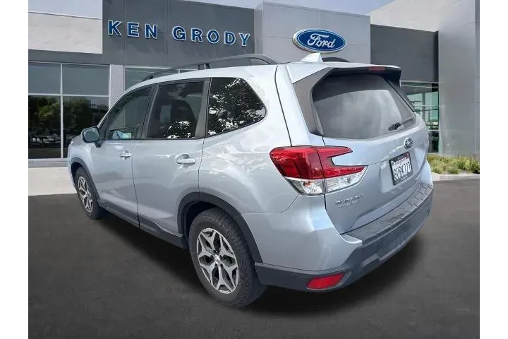 $18100 : Subaru Forester 2021 AWD Pre image 3