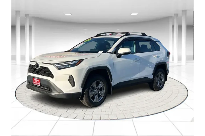 $25998 : Toyota RAV4 2022 XLE 4dr SUV image 1