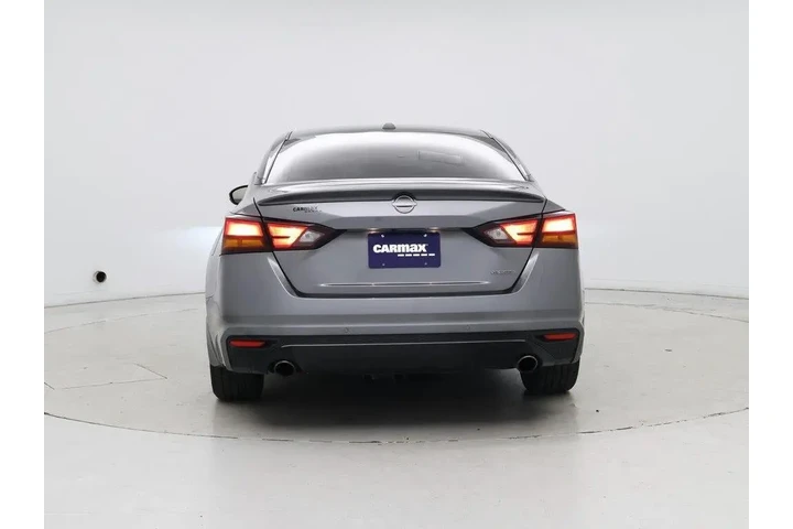 $27998 : Nissan Altima 2024 2.0 SR 4d image 6