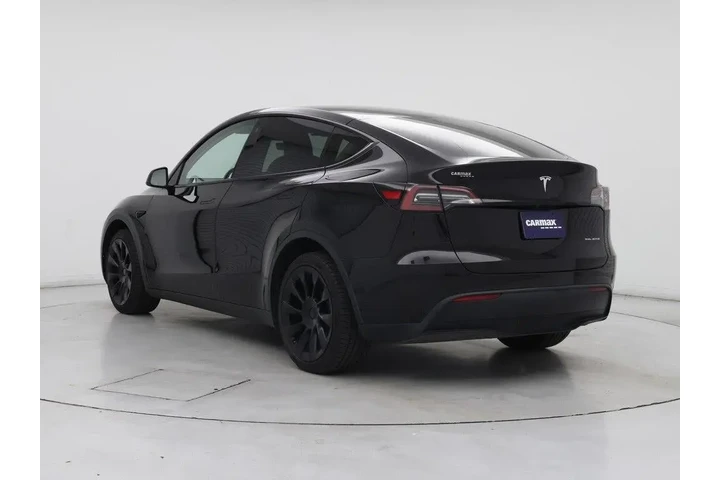 $33998 : Tesla Model Y 2023 AWD Long image 2