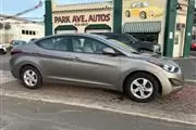 $7995 : 2014 Elantra SE thumbnail