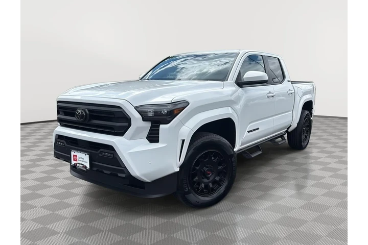 $43088 : Gold Certified 2025 TACOMA SR5 image 1