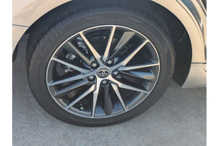 $25495 : Toyota Camry 2024 XLE 4dr Se image 10