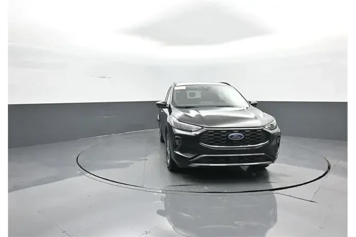 $24910 : Ford Escape 2024 AWD ST-Line image 2