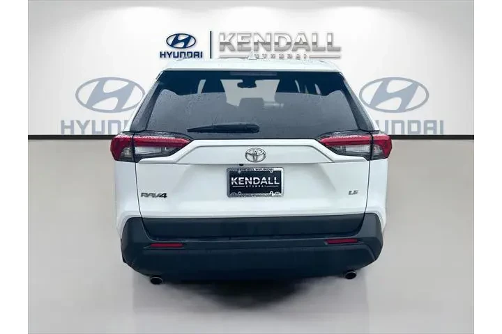 $25888 : Toyota RAV4 2024 LE 4dr SUV image 9