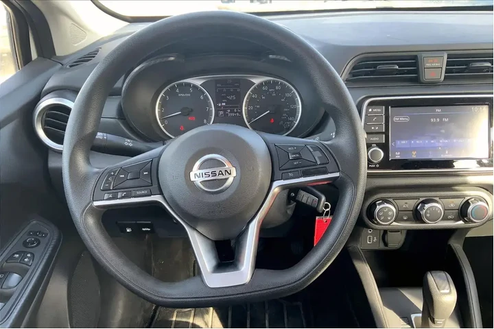 $14259 : Nissan Versa 2022 S 4dr Seda image 4