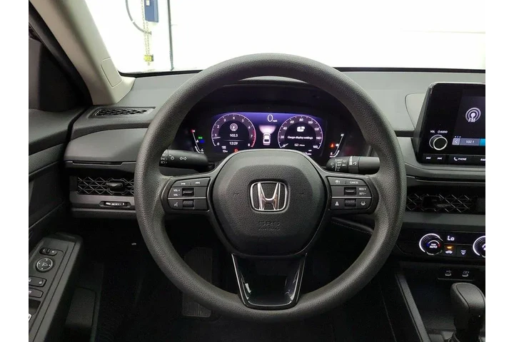 $24998 : Honda Accord 2023 LX 4dr Sed image 10