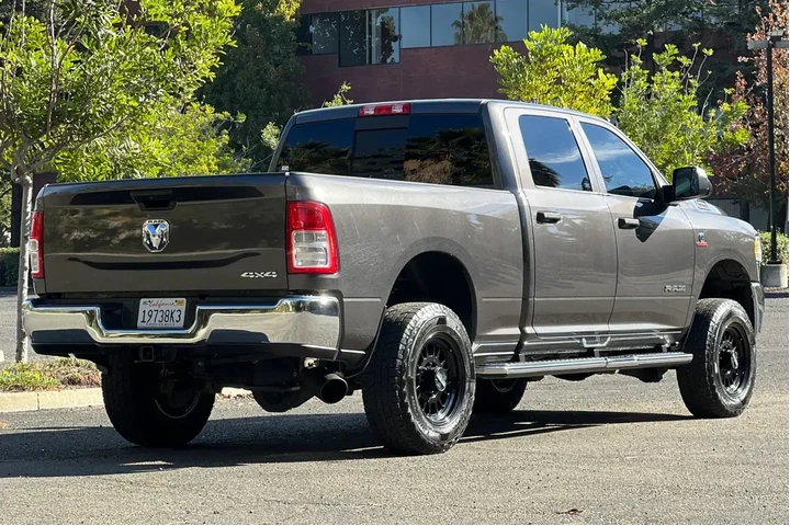 Ram 2500 2022 4x4 Tradesman image 3