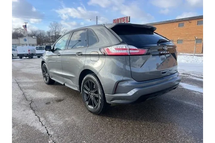 $27395 : Ford Edge 2023 AWD ST-Line 4 image 6