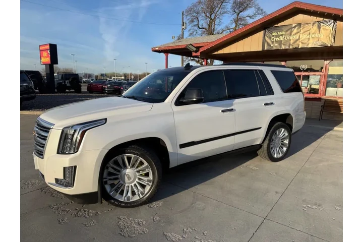 $23999 : 2016 Escalade Platinum image 1