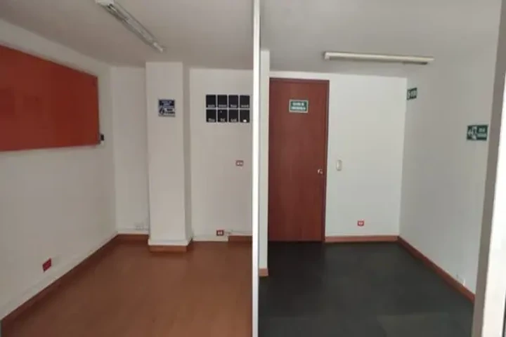 $240000000 : Chicó Magnifica Oficina Venta image 2