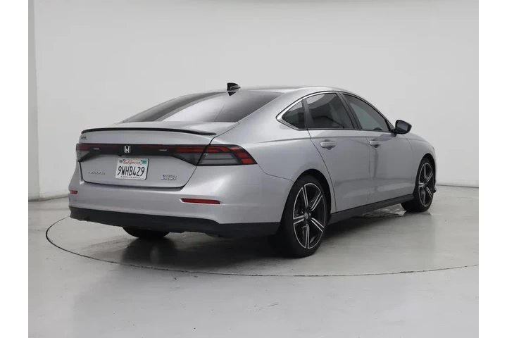 $27998 : Honda Accord Hybrid 2024 Spo image 8