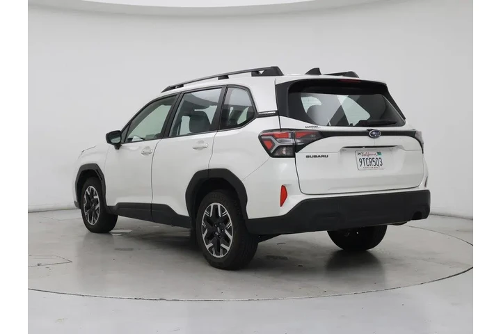 $29998 : Subaru Forester 2025 AWD Bas image 2