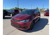 2018 Pacifica S thumbnail