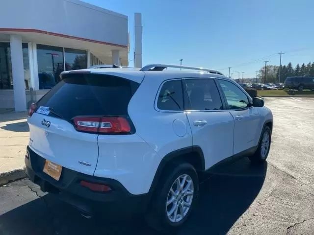 $11319 : Pre-Owned 2014 Cherokee Latit image 5