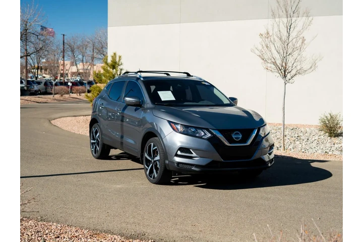 $22533 : 2022 Rogue Sport SL image 1